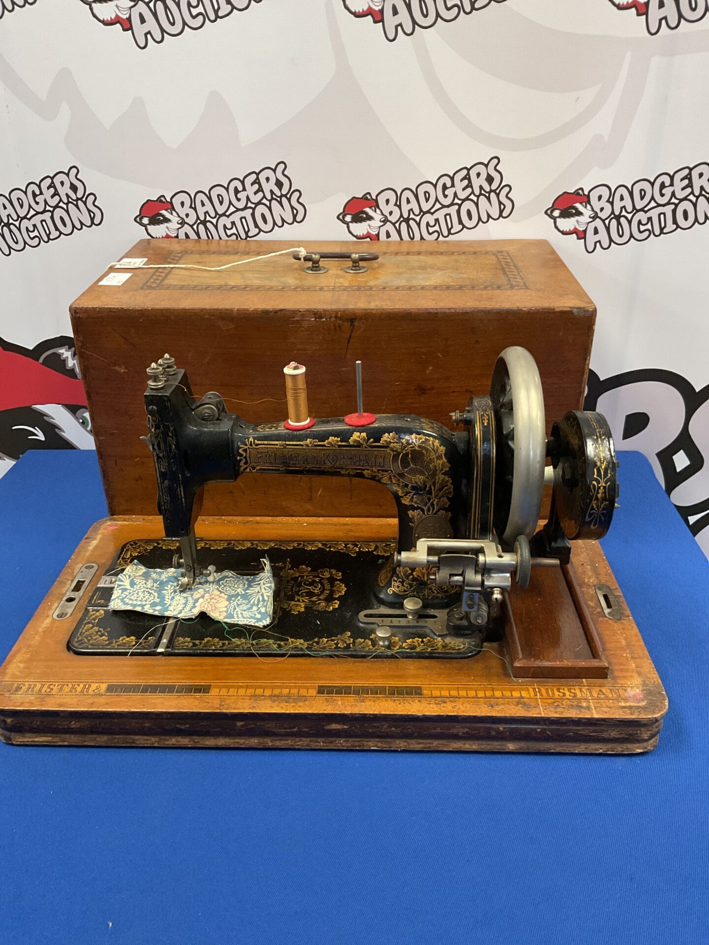 193 Antique frister & rossman hand cranked sewing machine
