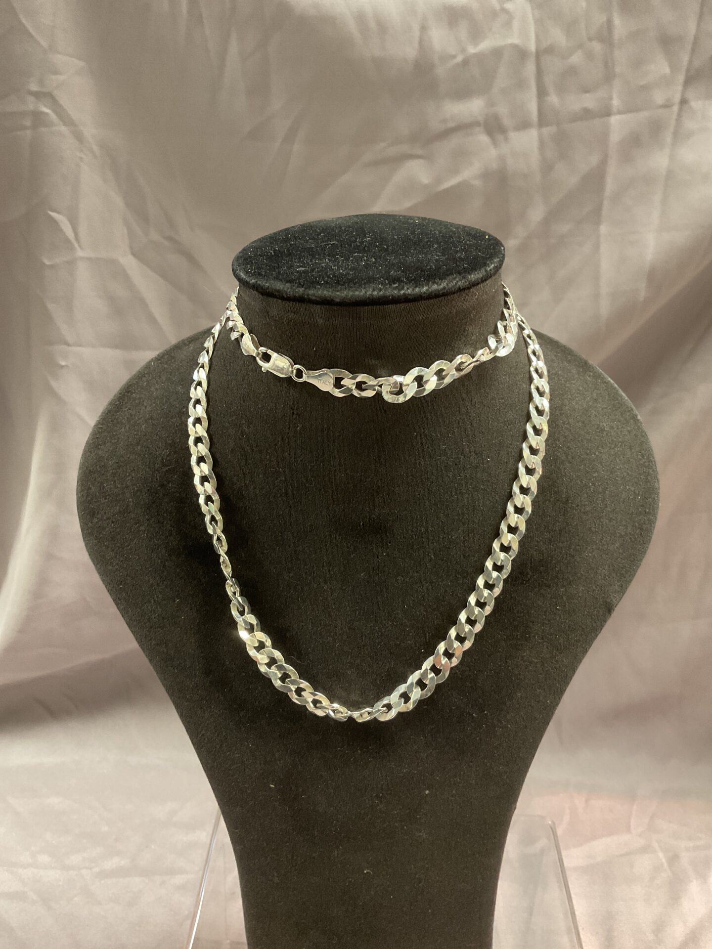 938 925 Silver curb link 24” necklace 32.3g