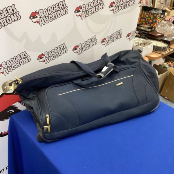 Black Global Traveller holdall for convenient travel.
