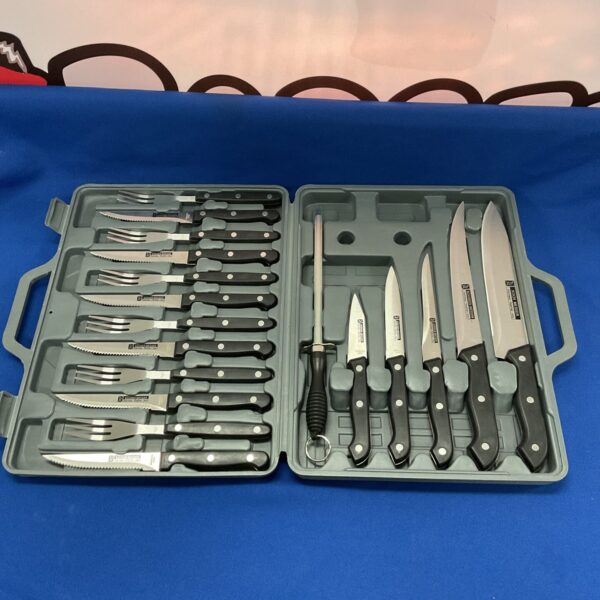 Gourmet Traditions knife set in a black carrying case.