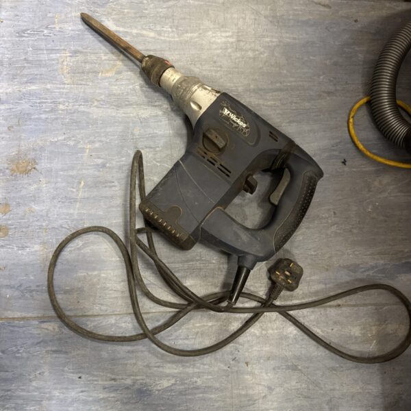 Used Wickes concrete breaker drill for DIY and construction.
