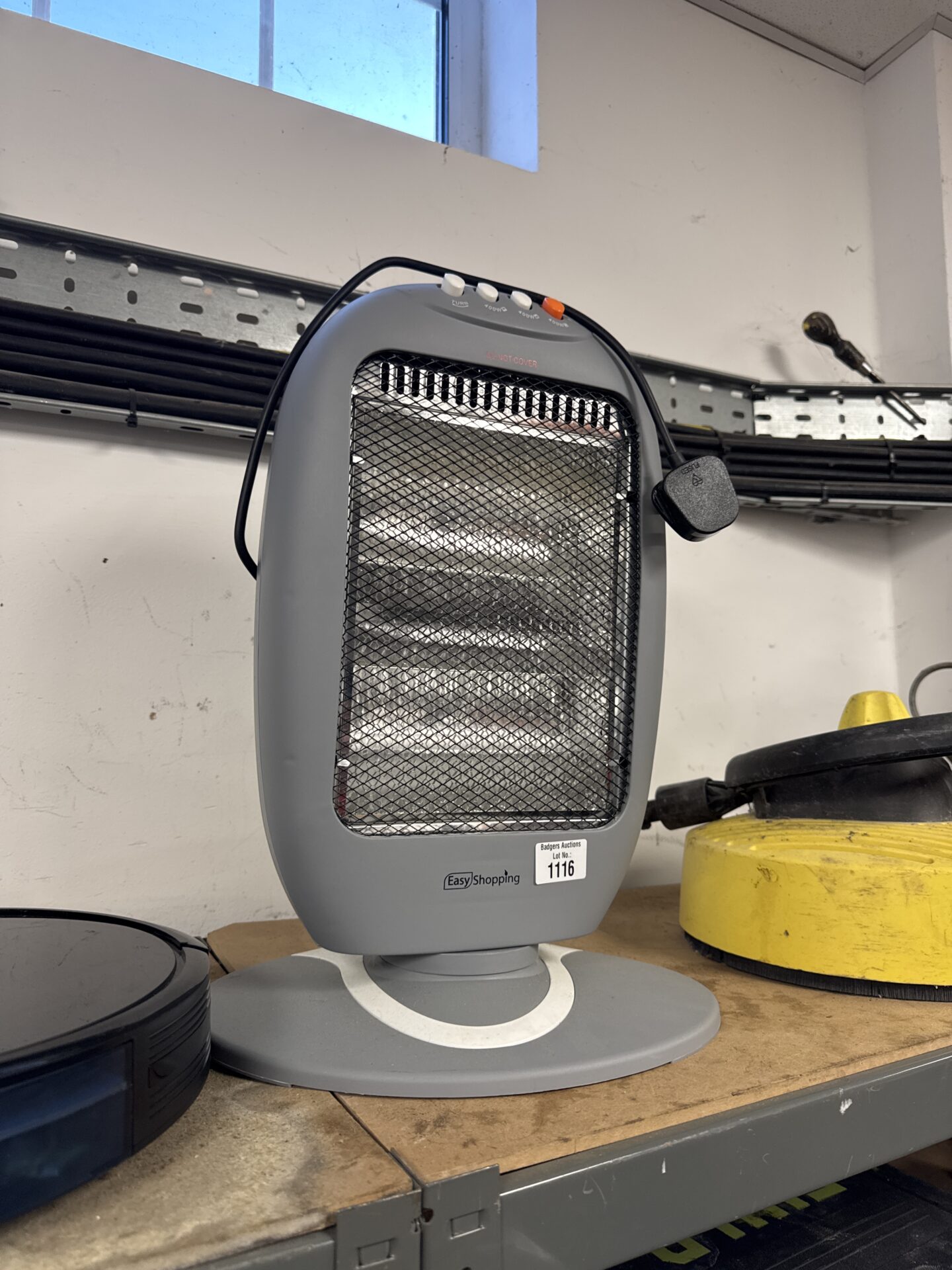 1096 Easyshopping halogen heater – all 3 strips working