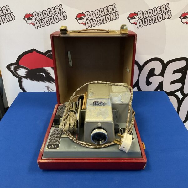 Vintage Aldis Automatic 303 slide projector in original condition.