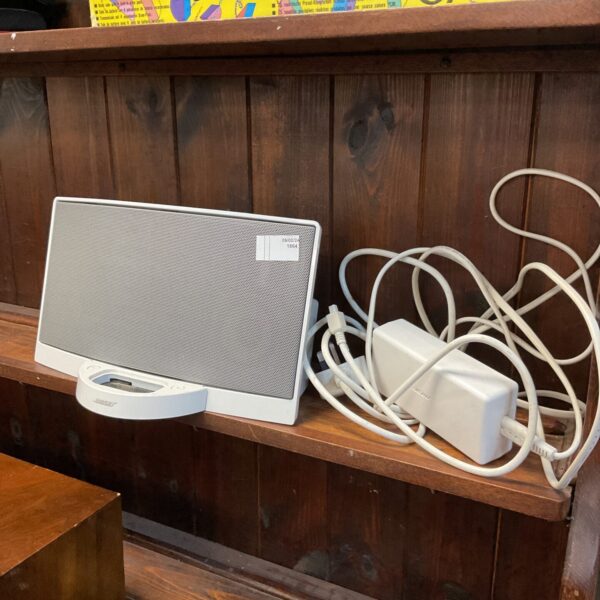 Vintage Bose SoundDock iPod dock in as-found condition.