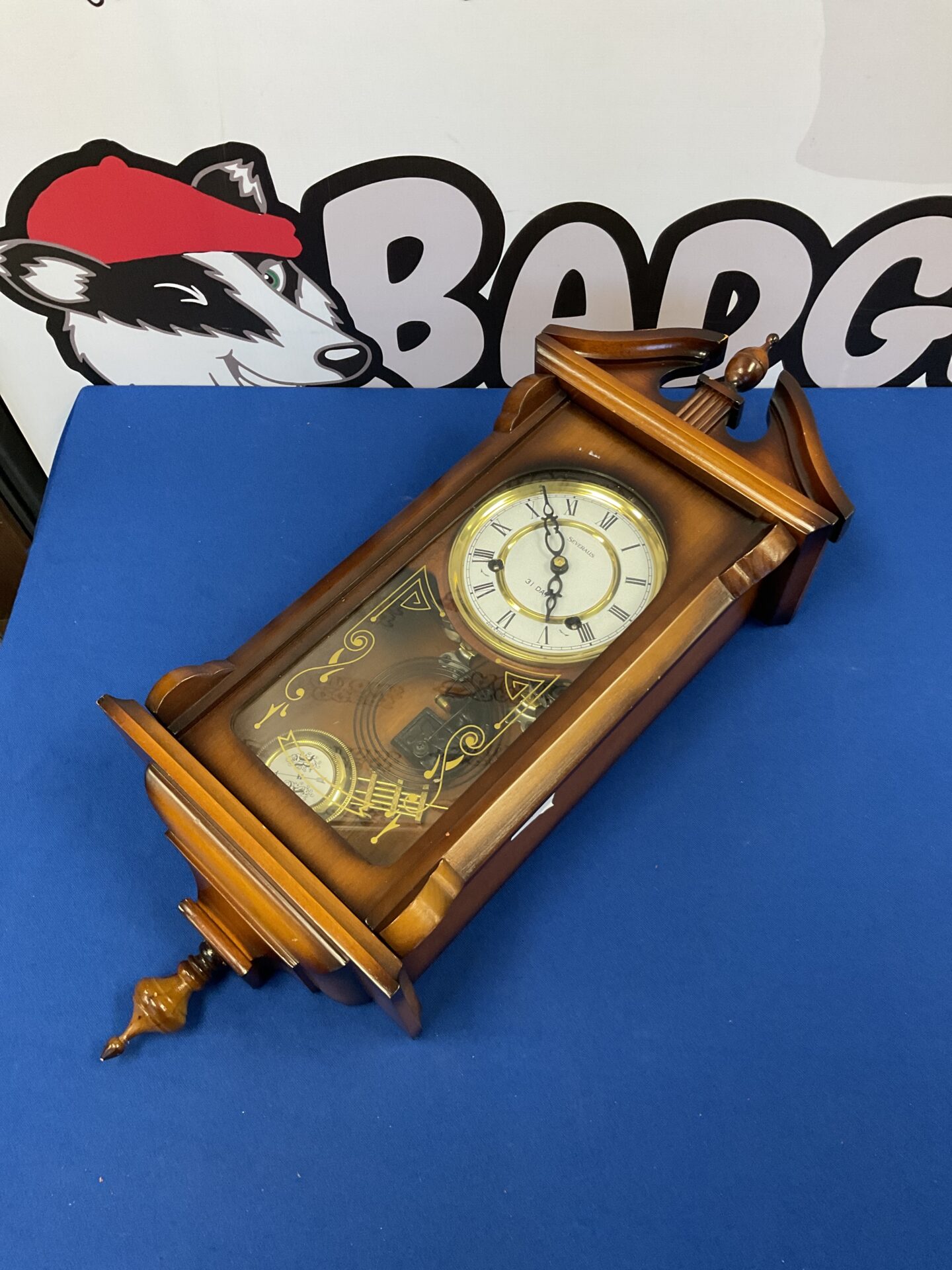 737 Severallis 31 day wall clock working