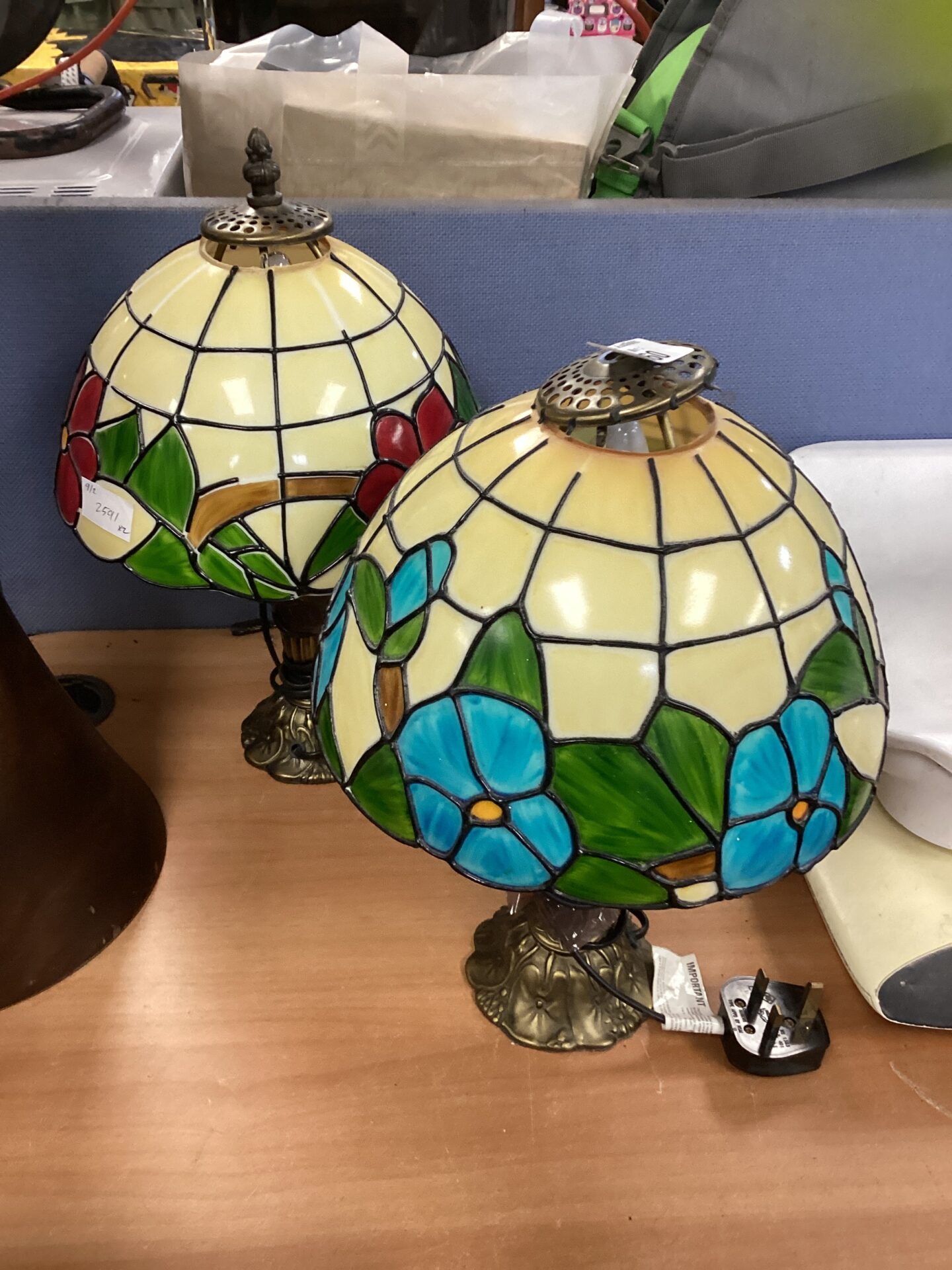 660 two tiffany style table lamps