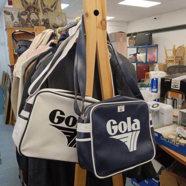 Navy and white Gola messenger bag with logo.