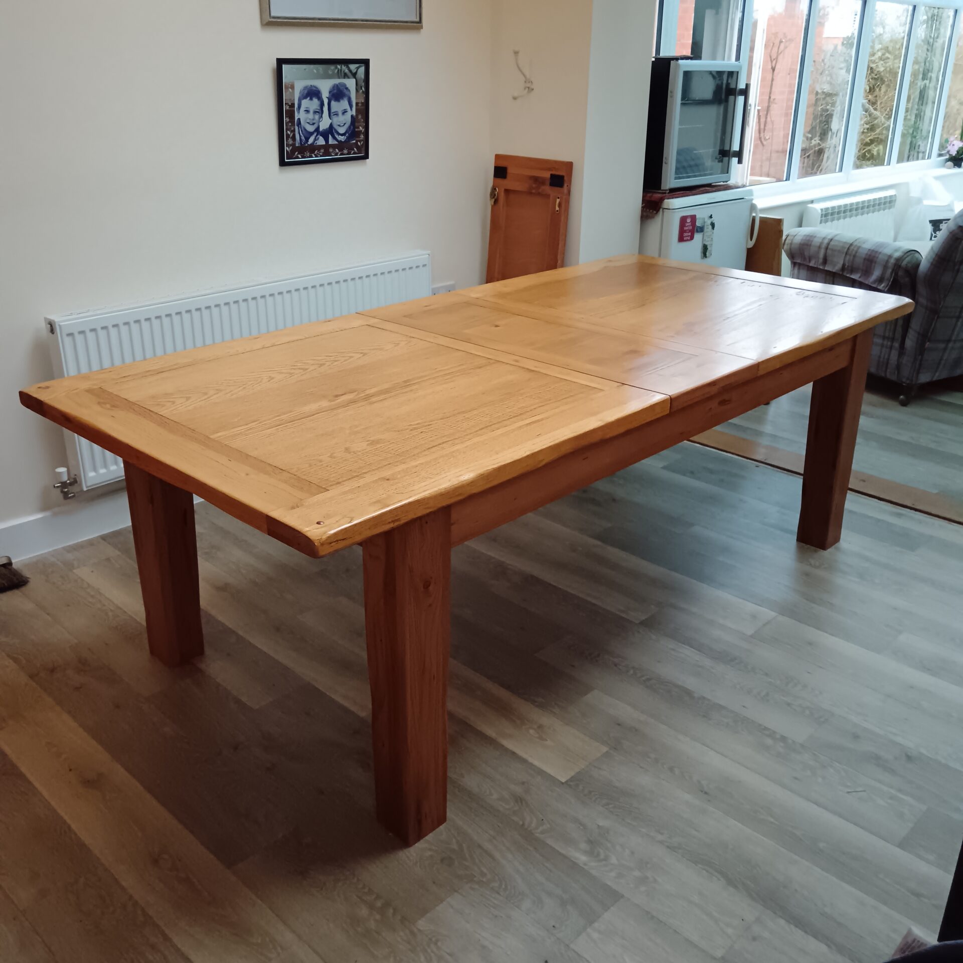 1063 Large solid oak dining table