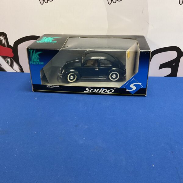 Solido 1:18 scale Coccinelle Berline diecast model car in box.