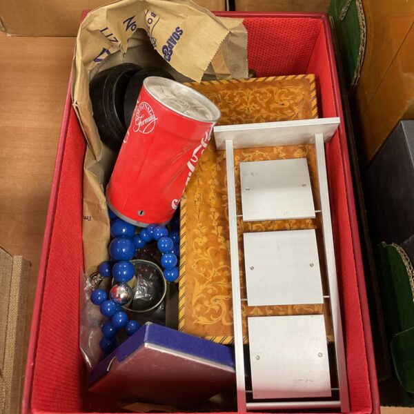 Costume jewellery lot with musical box and accessories.
