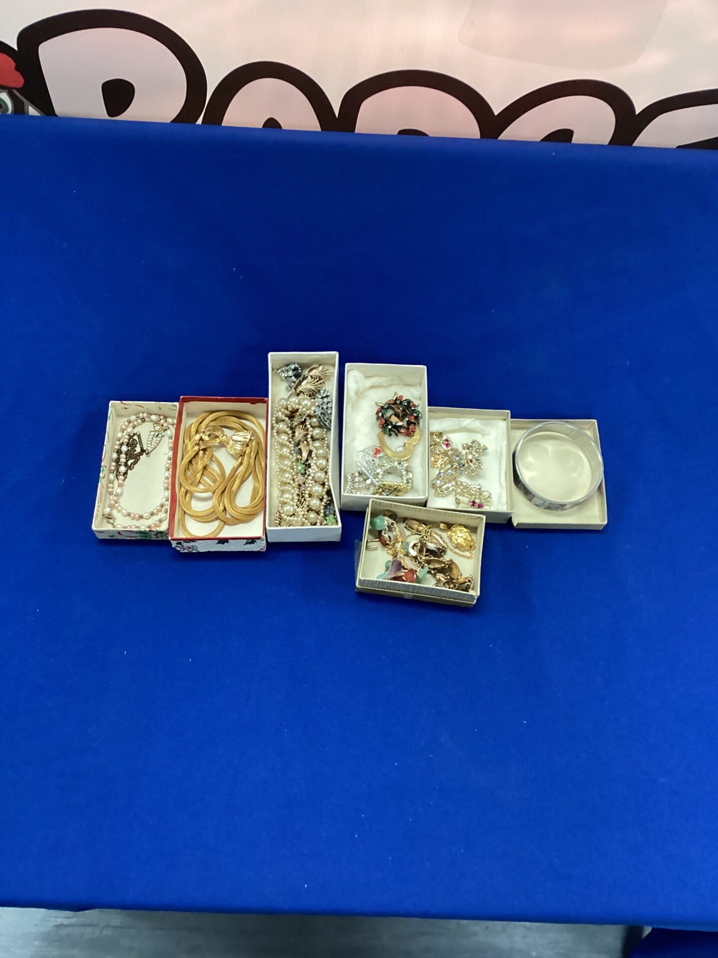 358 Selection of Costume jewellery
