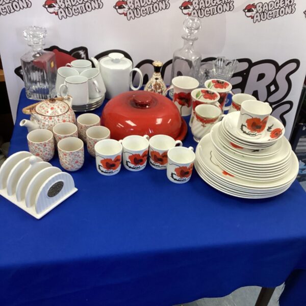 Vintage Susie Cooper and Rosenthal china dinner set collection.