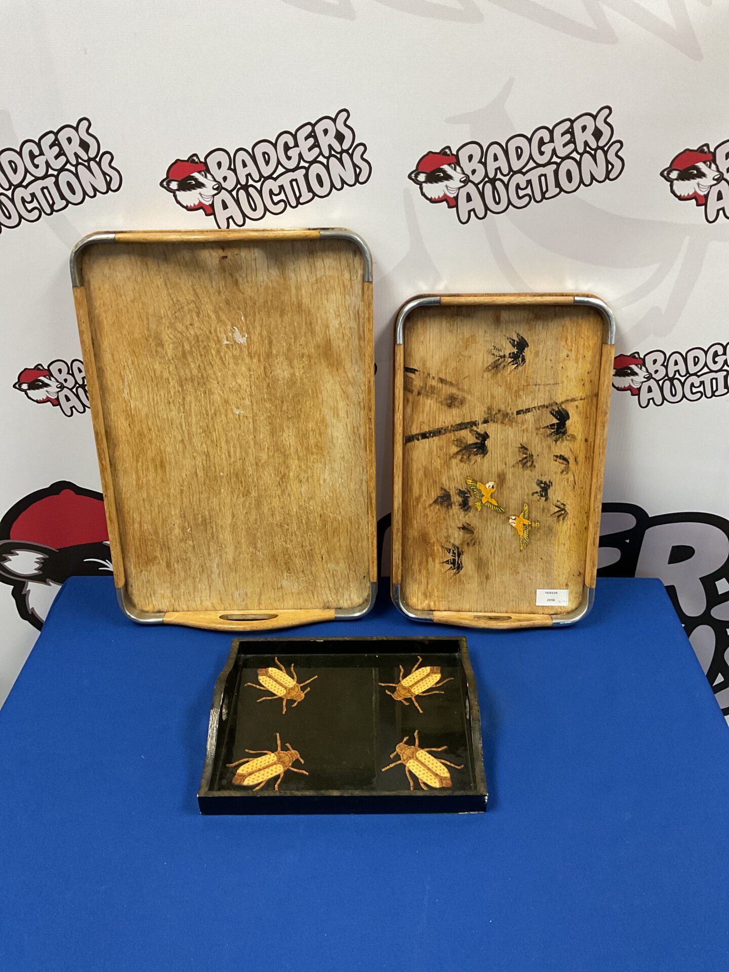 061 Three vintage serving trays inc lacquered scarab beetle tray