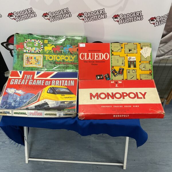 Vintage board game lot including Cluedo, Monopoly and The Great Game of Britain.