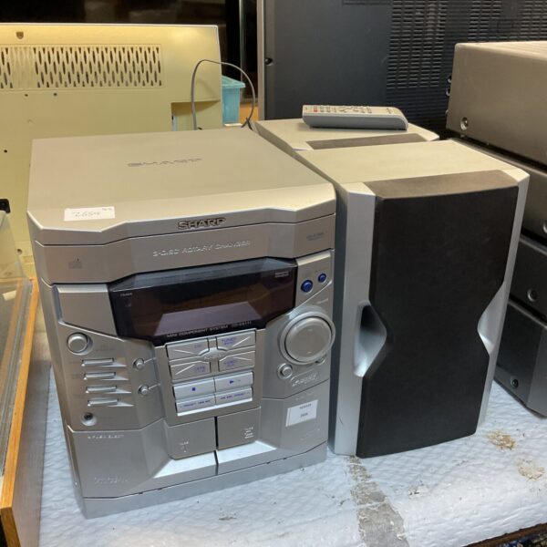 Silver Sharp CD-ES111 HiFi system with remote control.
