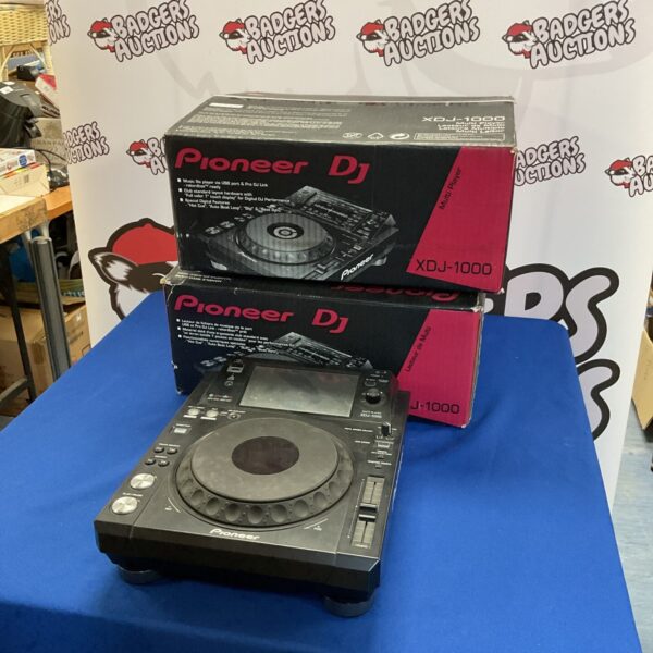 Pioneer XDJ-1000 DJ controller, professional digital DJ equipment.