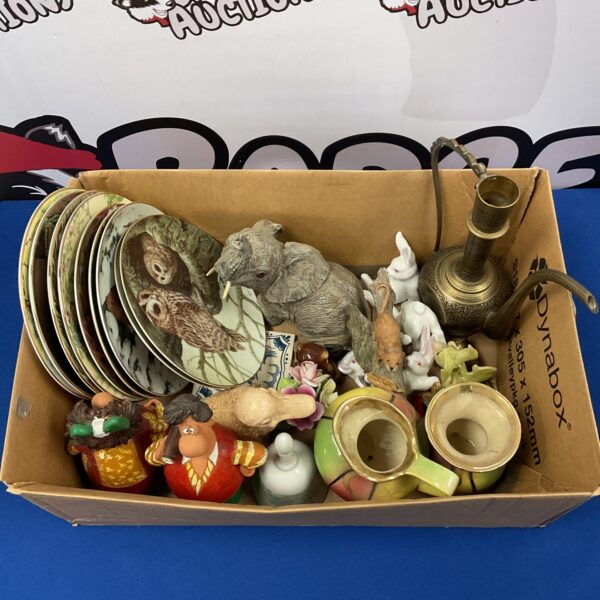 Mixed china and porcelain lot with vintage figurines and a P Tunstall mouse.