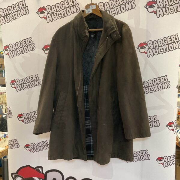 Bugatti mens jacket size large, stylish designer outerwear.