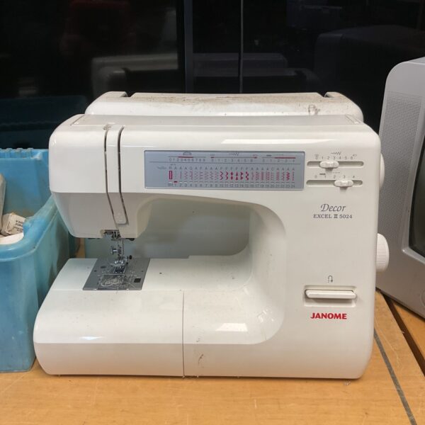 Vintage Janome Decor Excel II sewing machine for collectors.