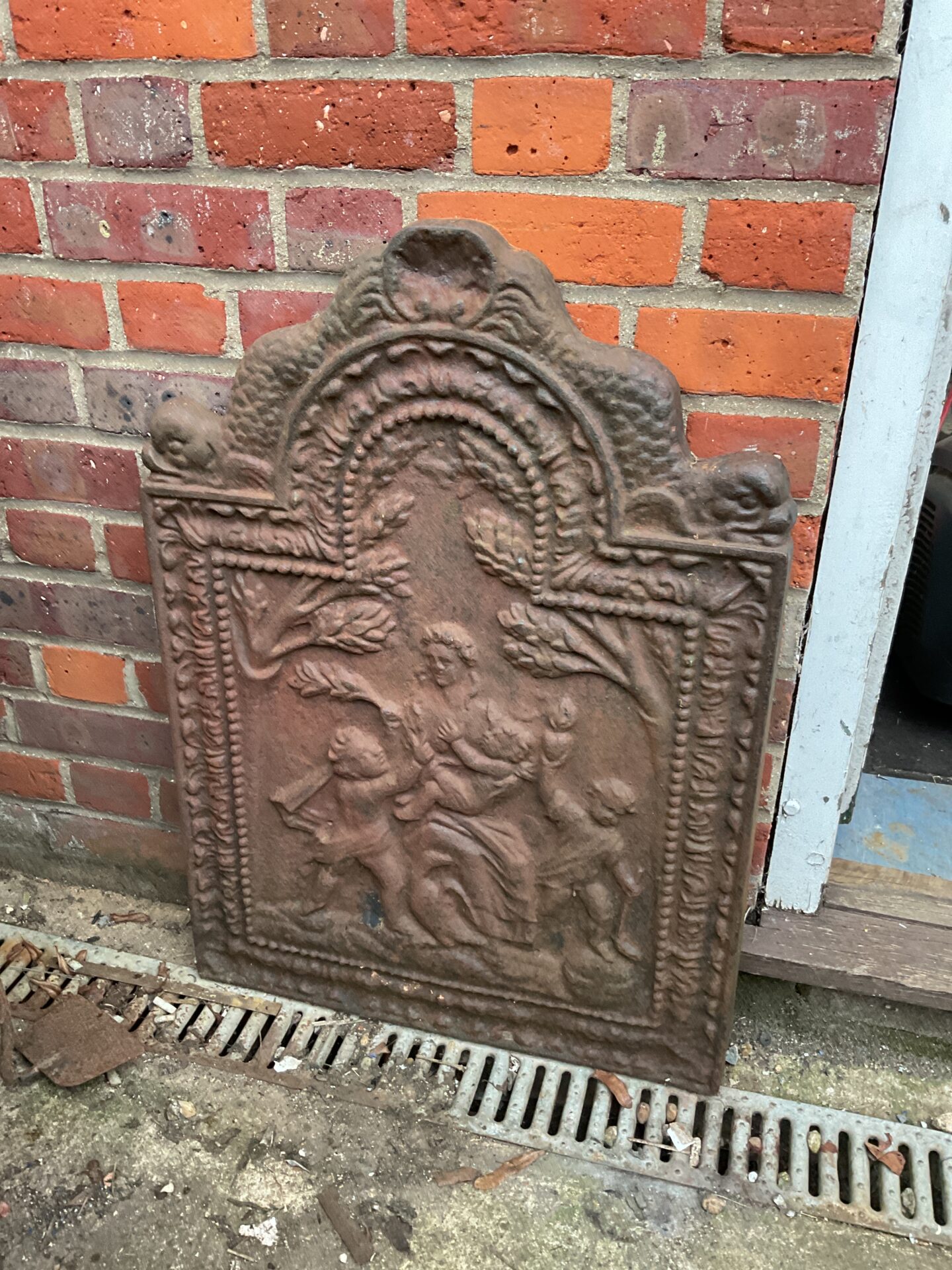 994 Victorian cast iron fireplace back