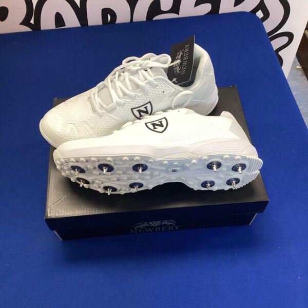 New size 12 Newbury golf shoes with spiked sole.