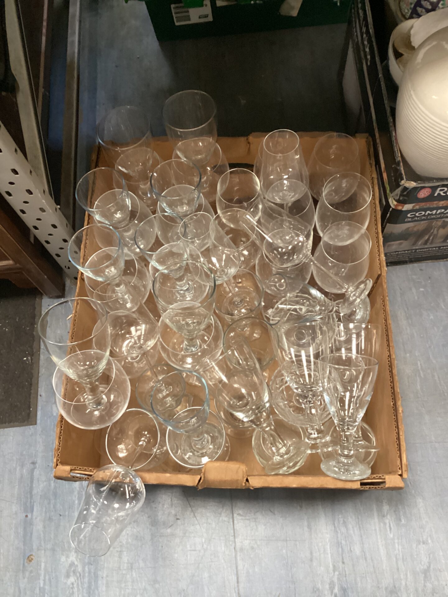 1204 Box of mixed glassware inc wine glasses