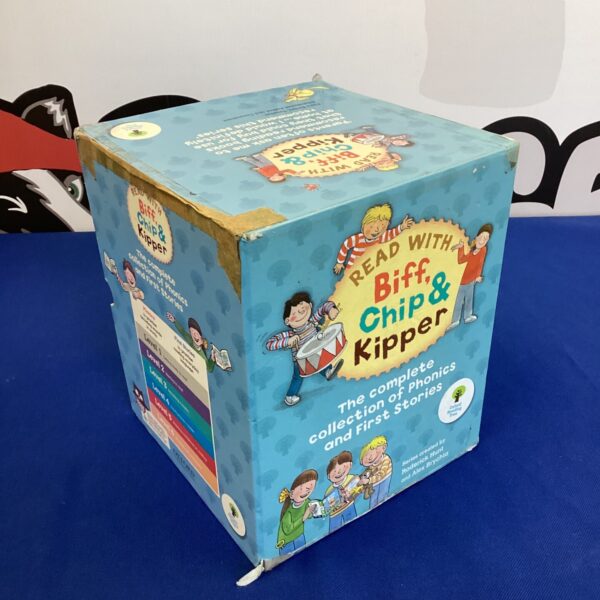 Read with Biff Chip and Kipper collection box set for early readers.