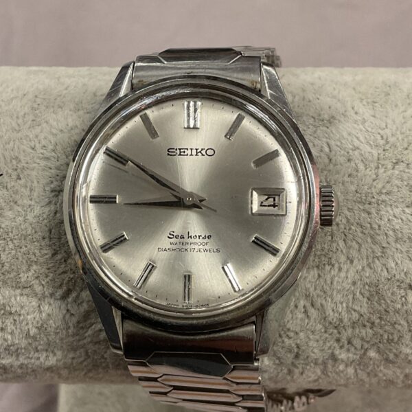 Vintage Seiko Sea Horse automatic watch with stainless steel bracelet.