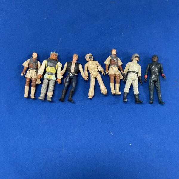 Vintage Star Wars figurines lot from the 1980s.