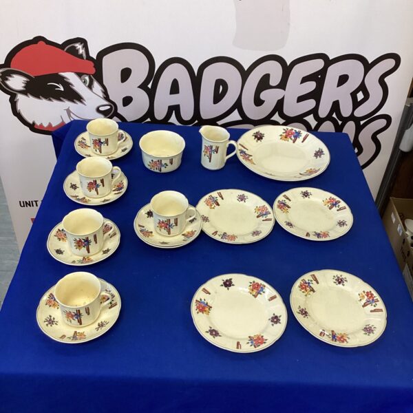 Vintage Homeleigh Ware tea set with floral design.
