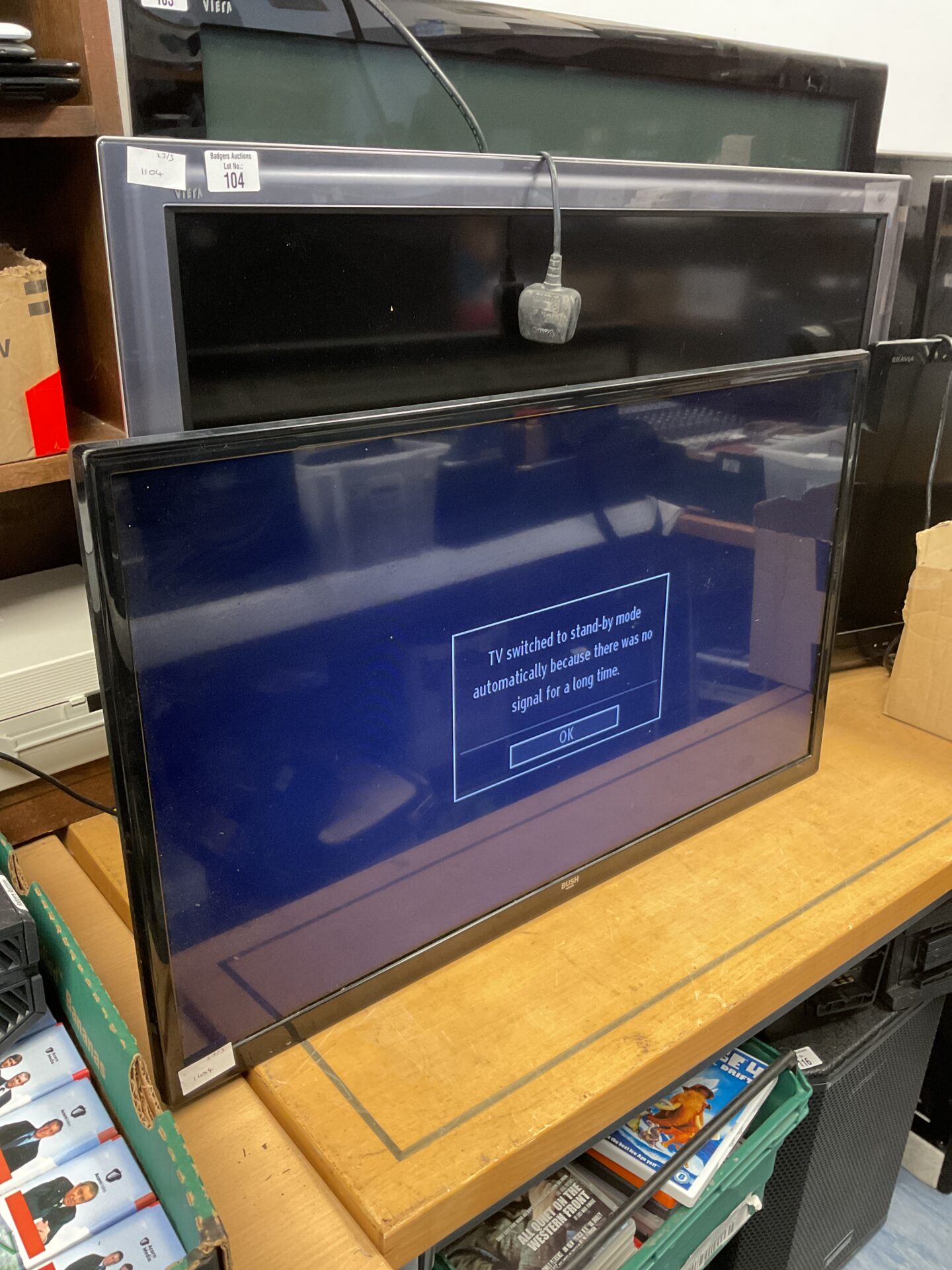 105 Bush 32” hd tv working but no remote