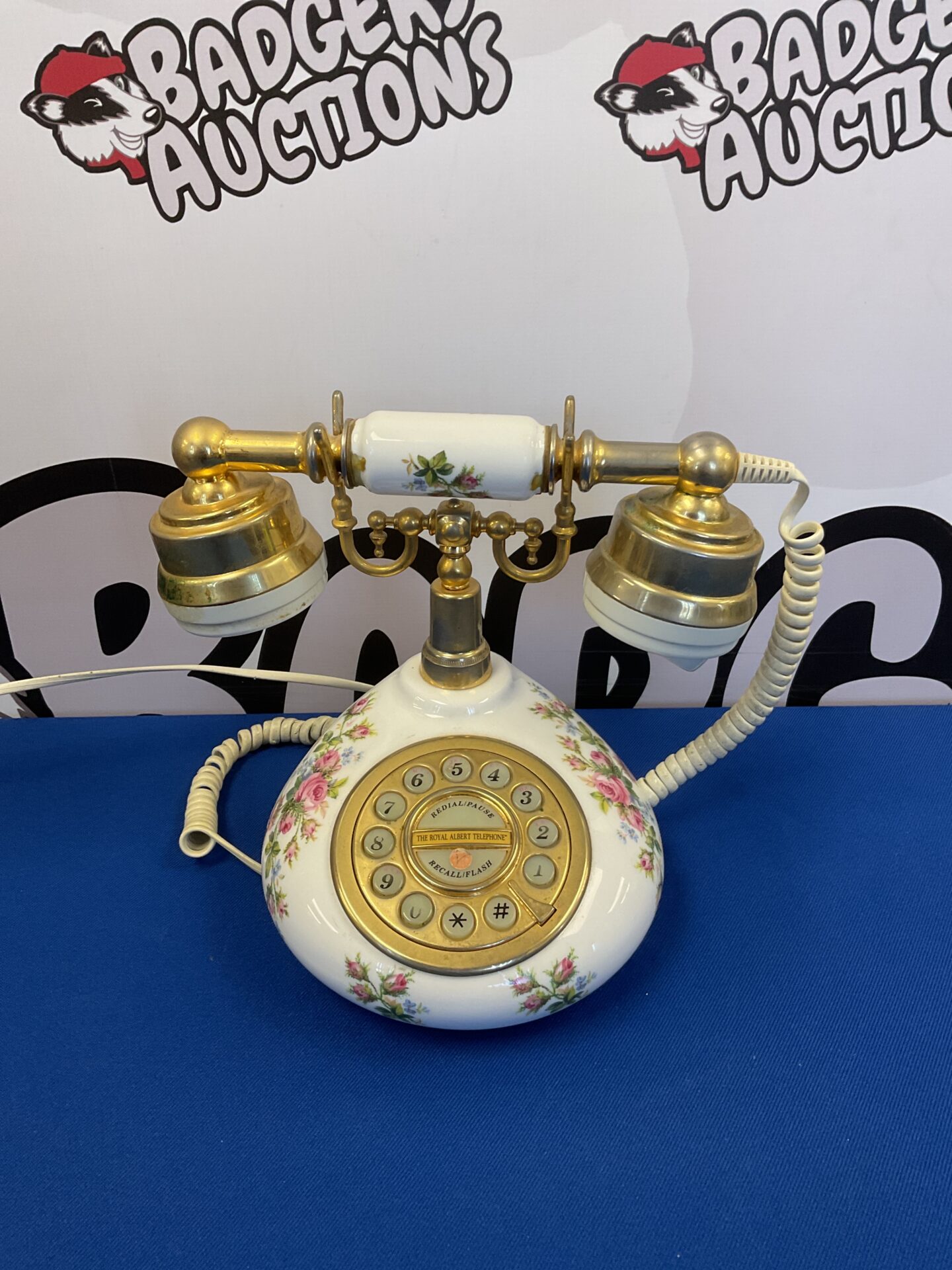 103 Royal albert moss rose ceramic telephone