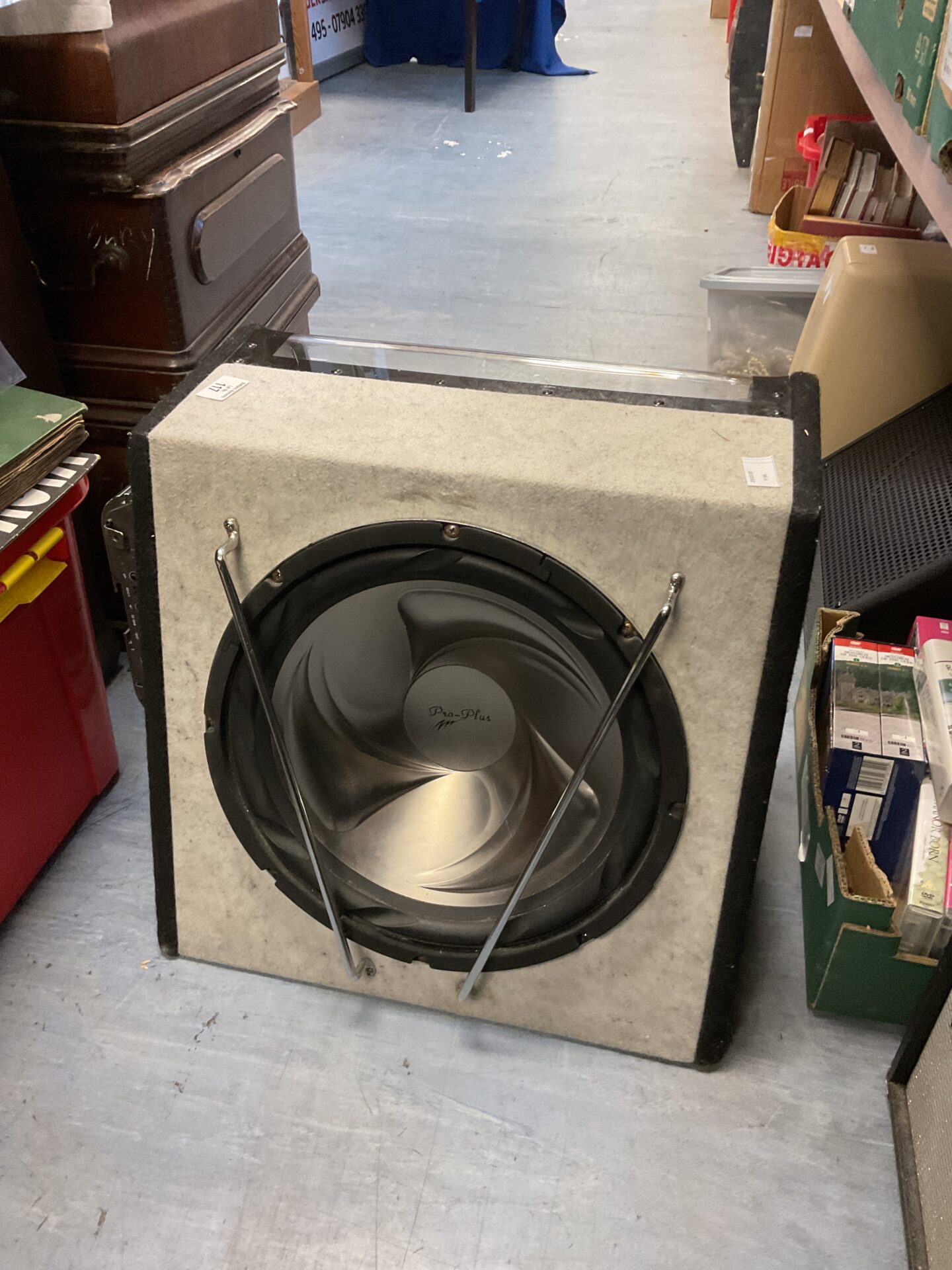 117 Pro plus 15” car subwoofer with built in amplifier