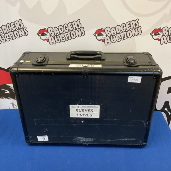 Black aluminium flight case for equipment protection and transport.