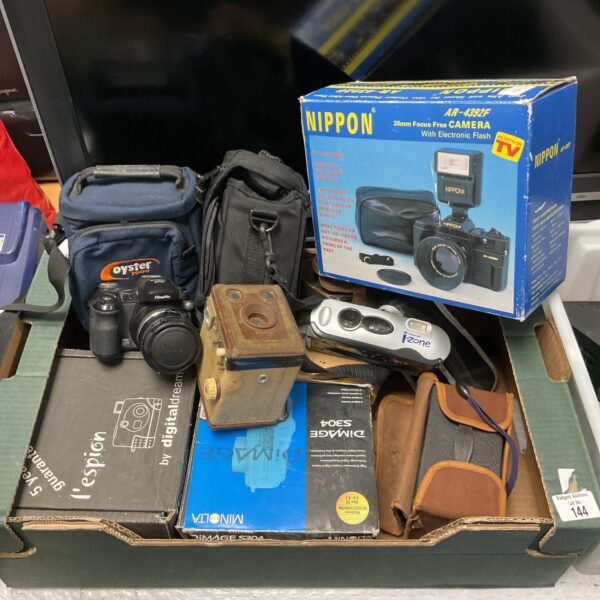 Vintage camera lot featuring a Nippon AR-481F and other brands.