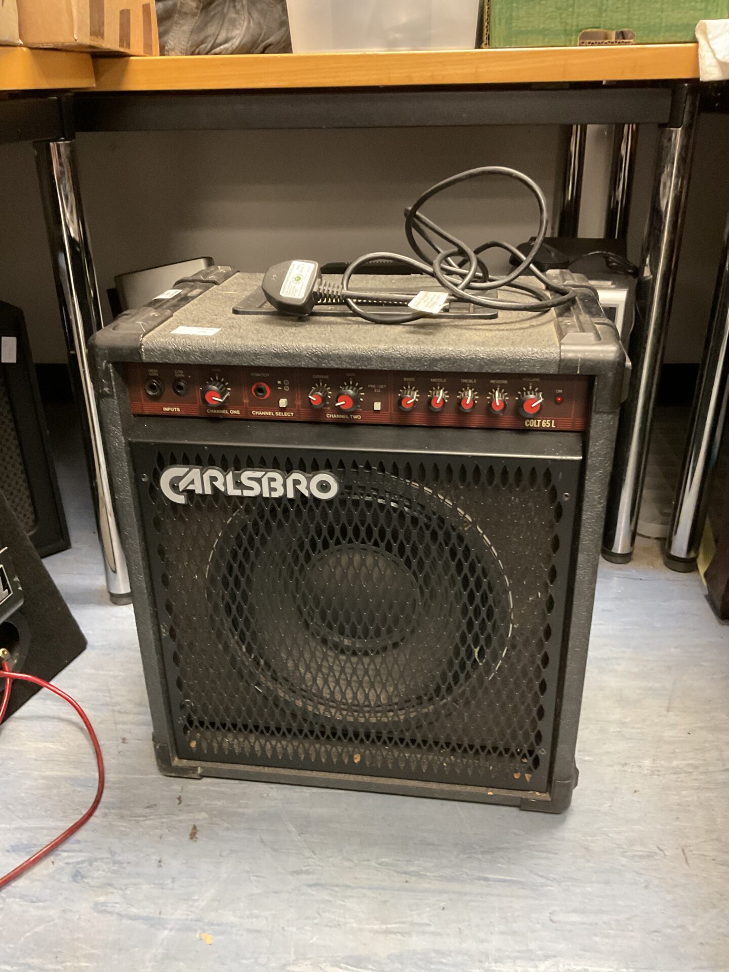 156 Carlsbro colt 65l guitar amplifier