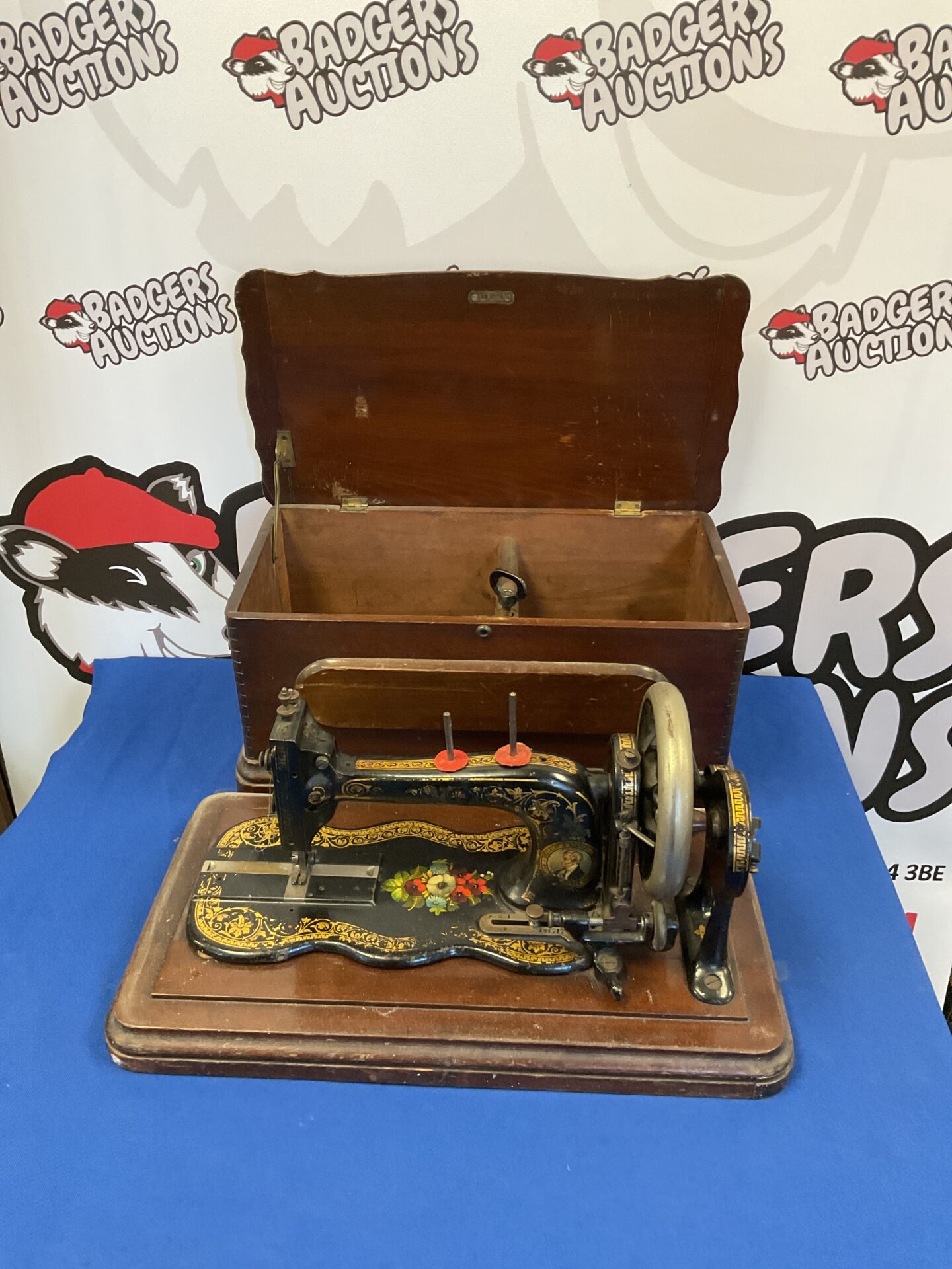 162 Antique bradbury & co sewing machine