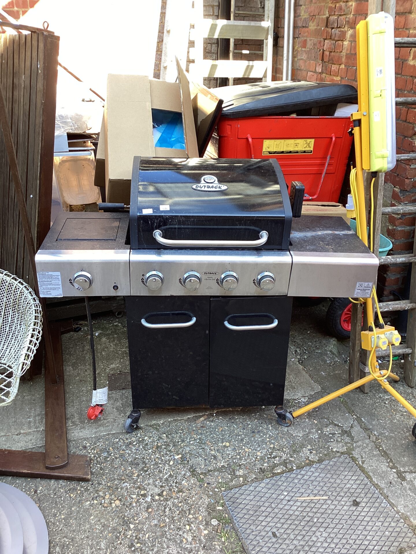 1249 Outback Apollo 4 Gas BBQ wirh cover