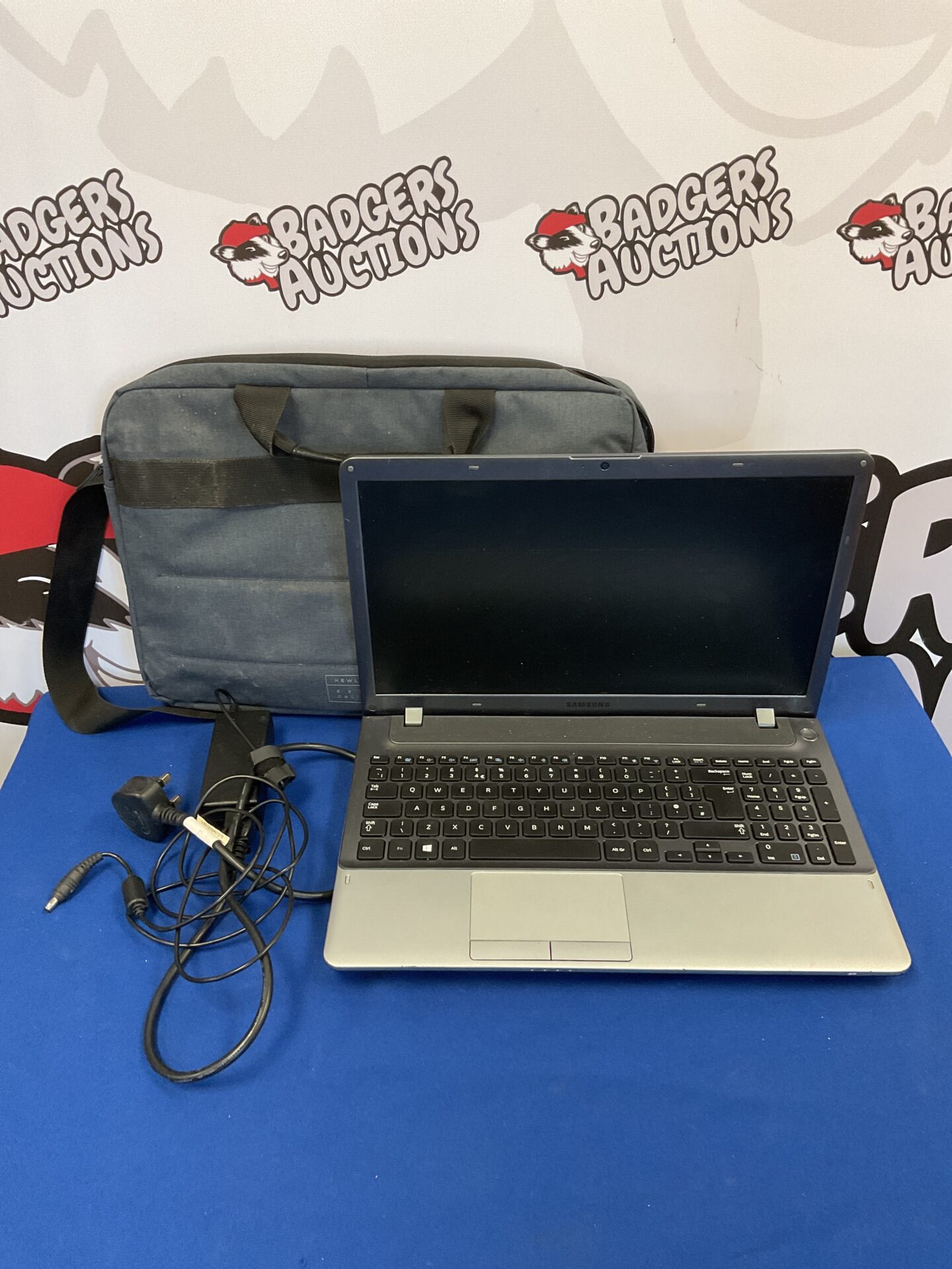 234 Samsung np355v5c laptop with charger working but pin locked