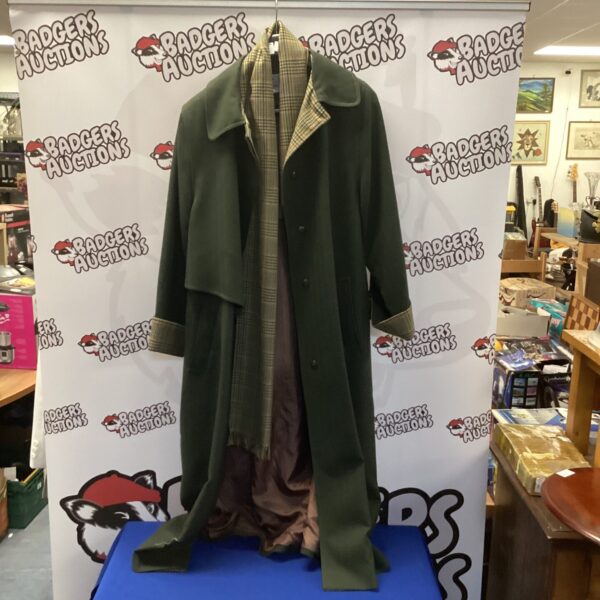 Green Avoca coat Ireland, ladies medium size, classic style.