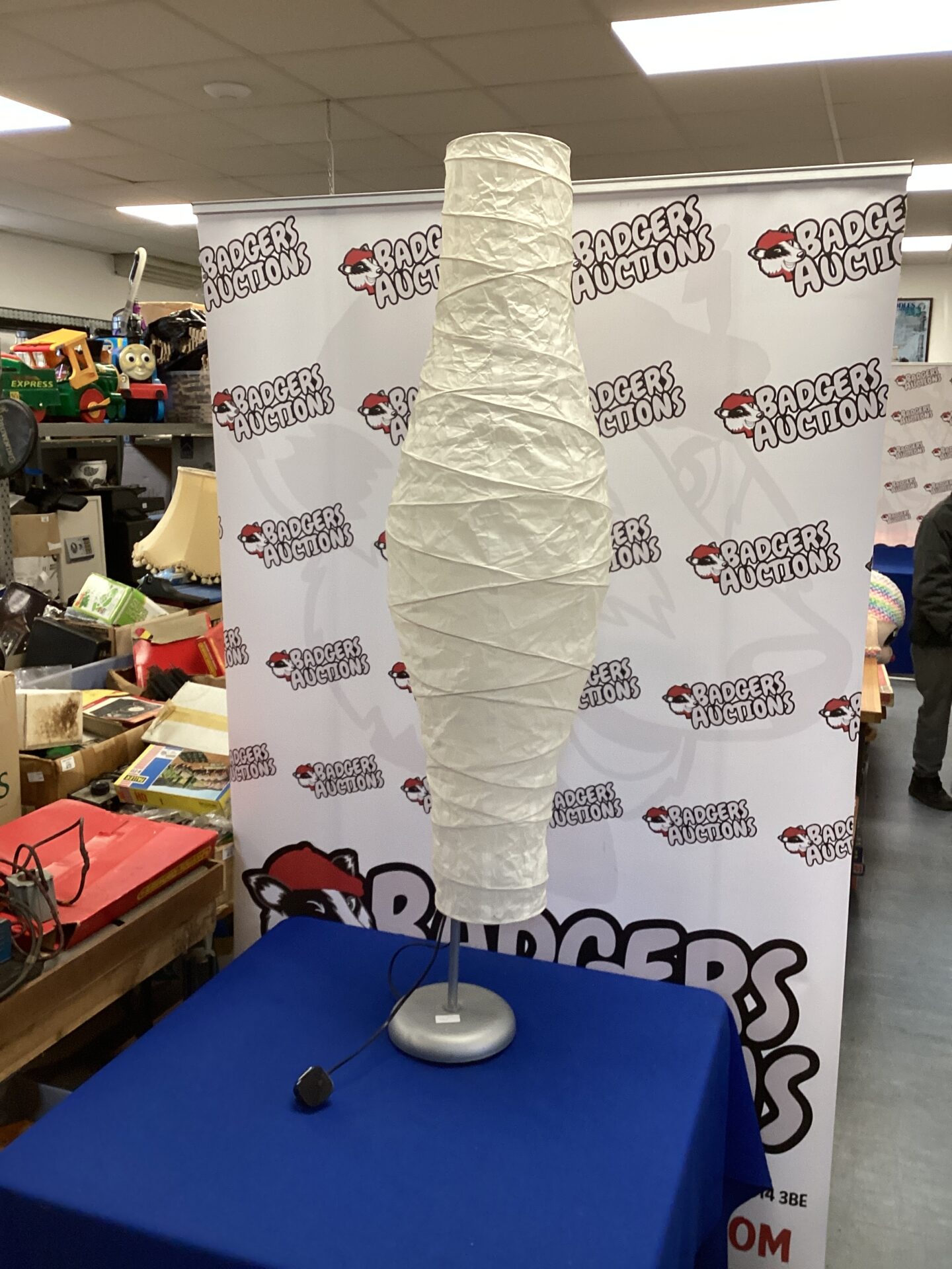 555 Standard lamp with shade