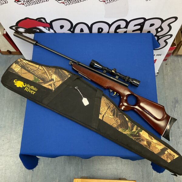 SMK TH78D 5.5mm air rifle with scope in Buffalo River case.