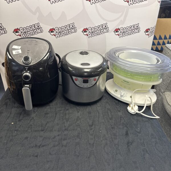 Tower air fryer and Tefal steam cookers kitchen appliances lot.