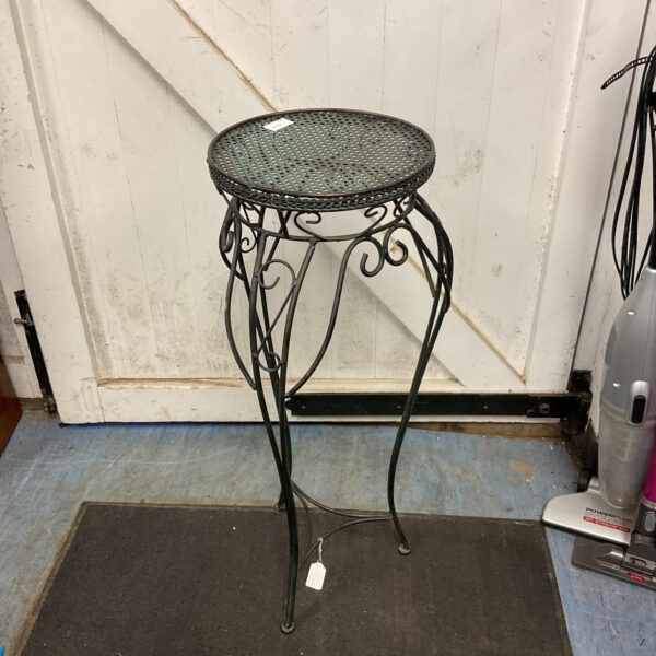 Vintage Victorian style metal jardiniere plant stand.