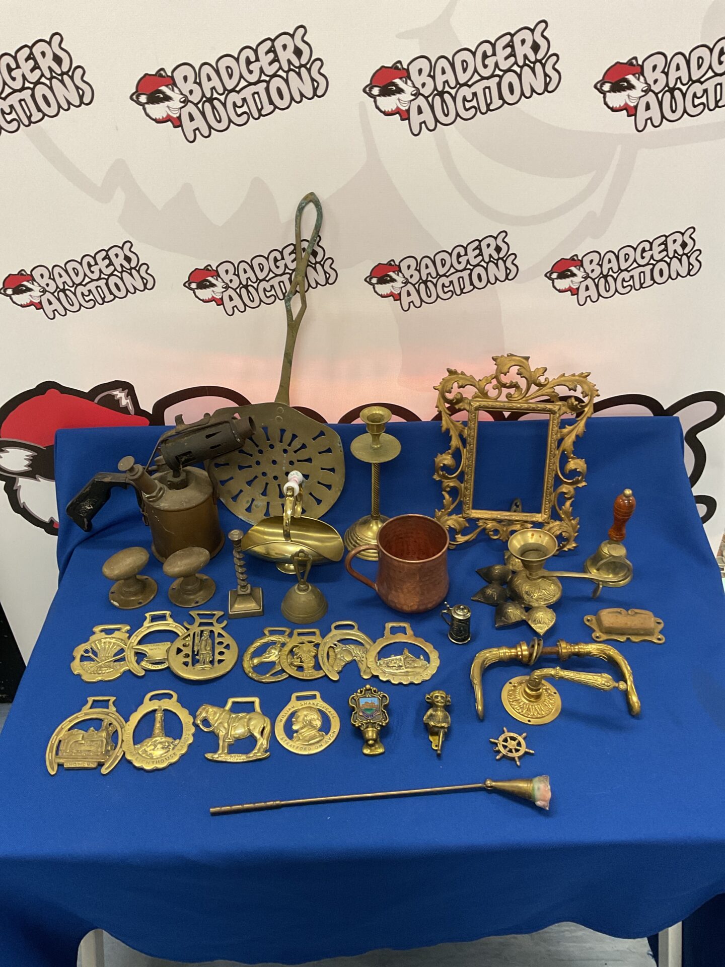 014 Box of brassware including blowtorch & copper tankard