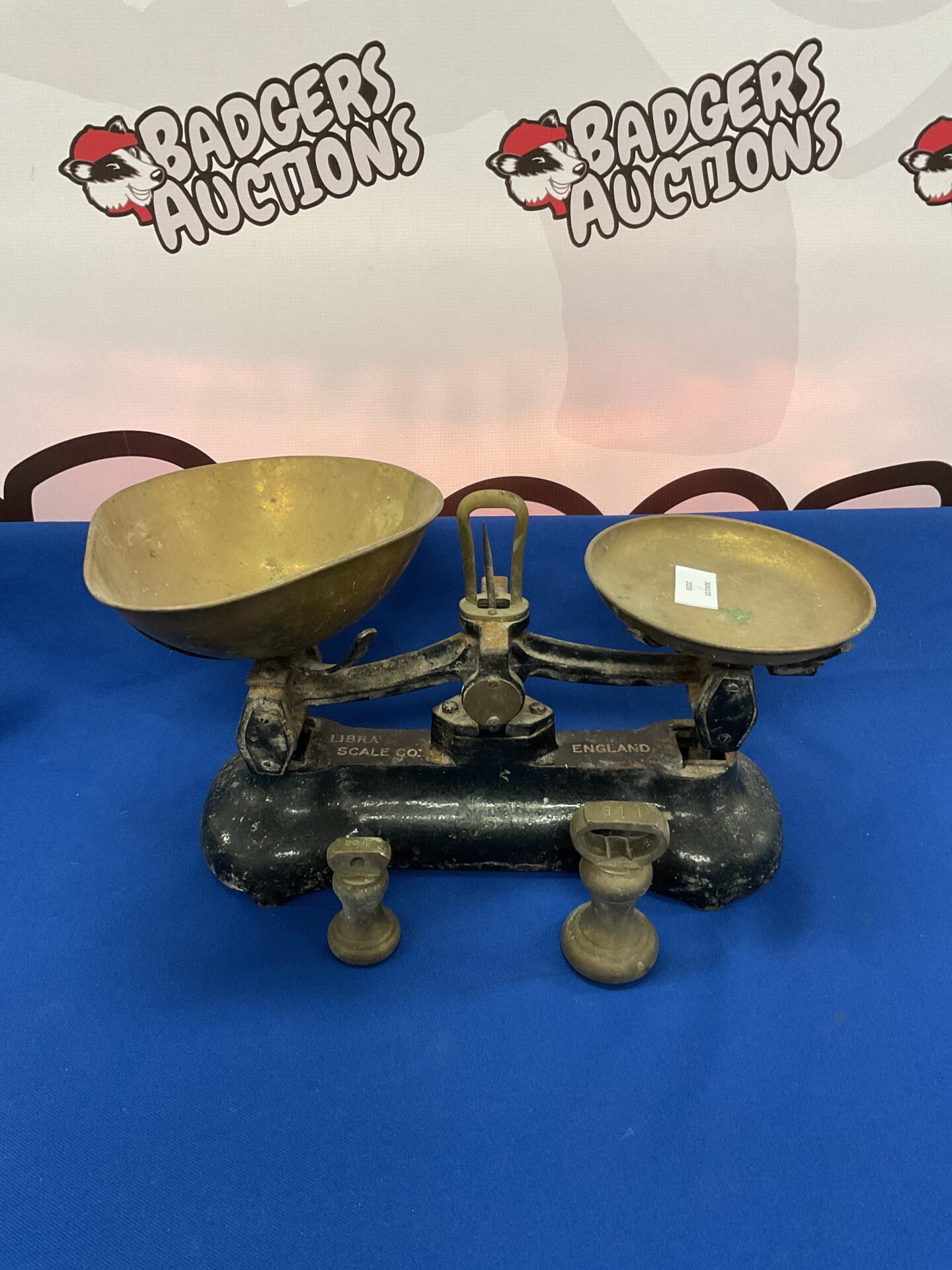 017 Vintage cast iron libra co scales