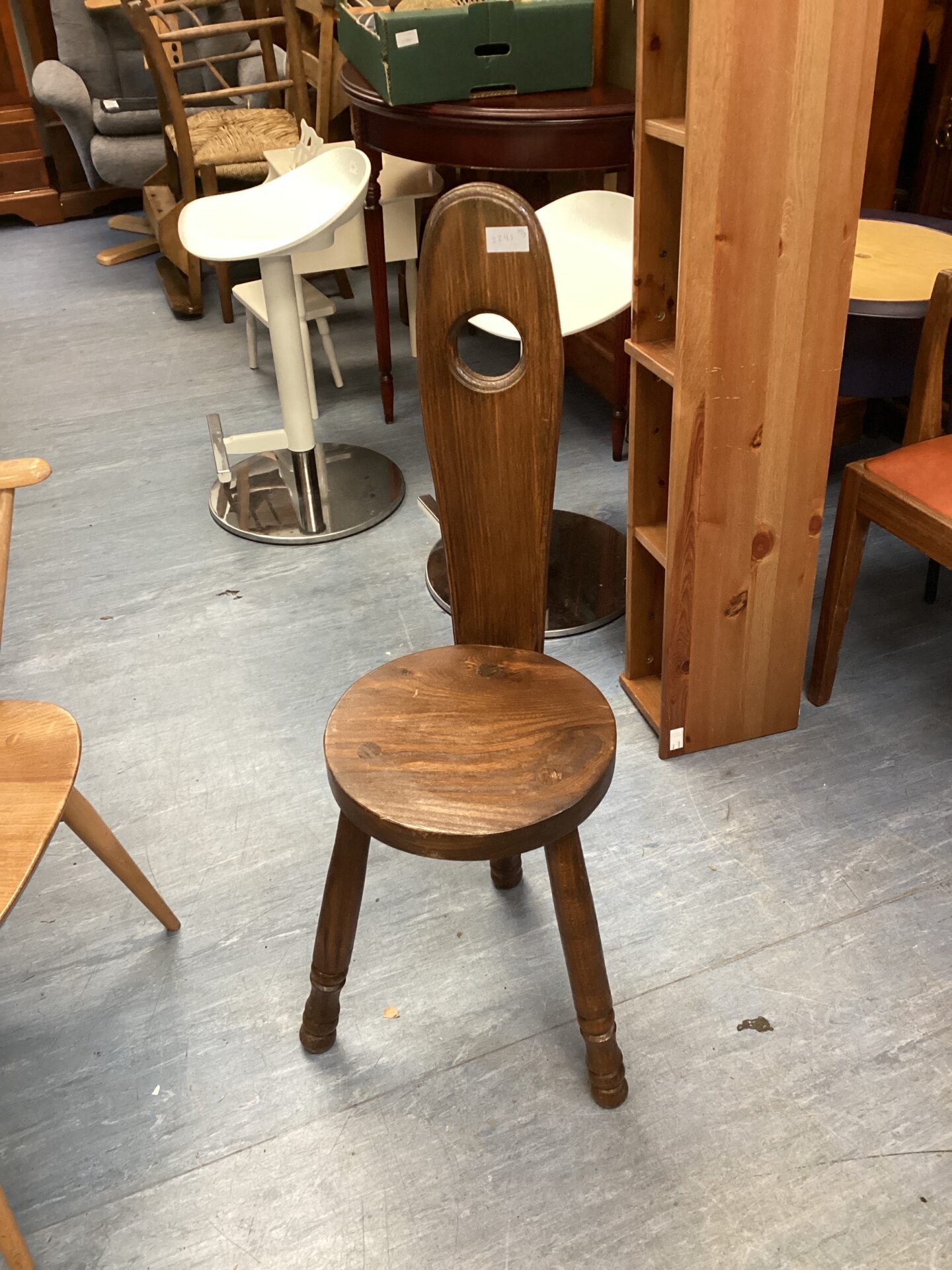 580 Reproduction spinning chair