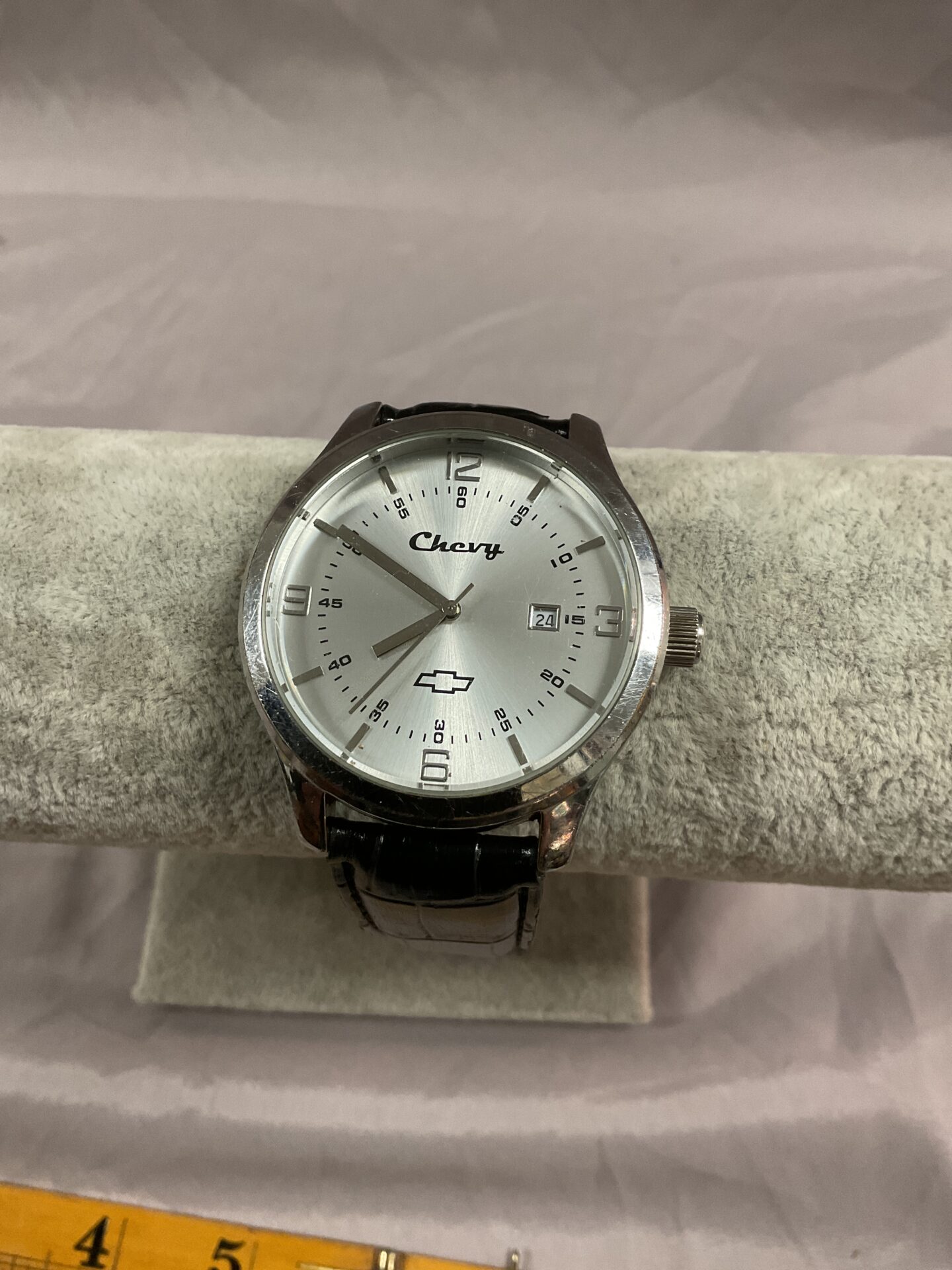 851 Chevy Quartz Wristwatch working