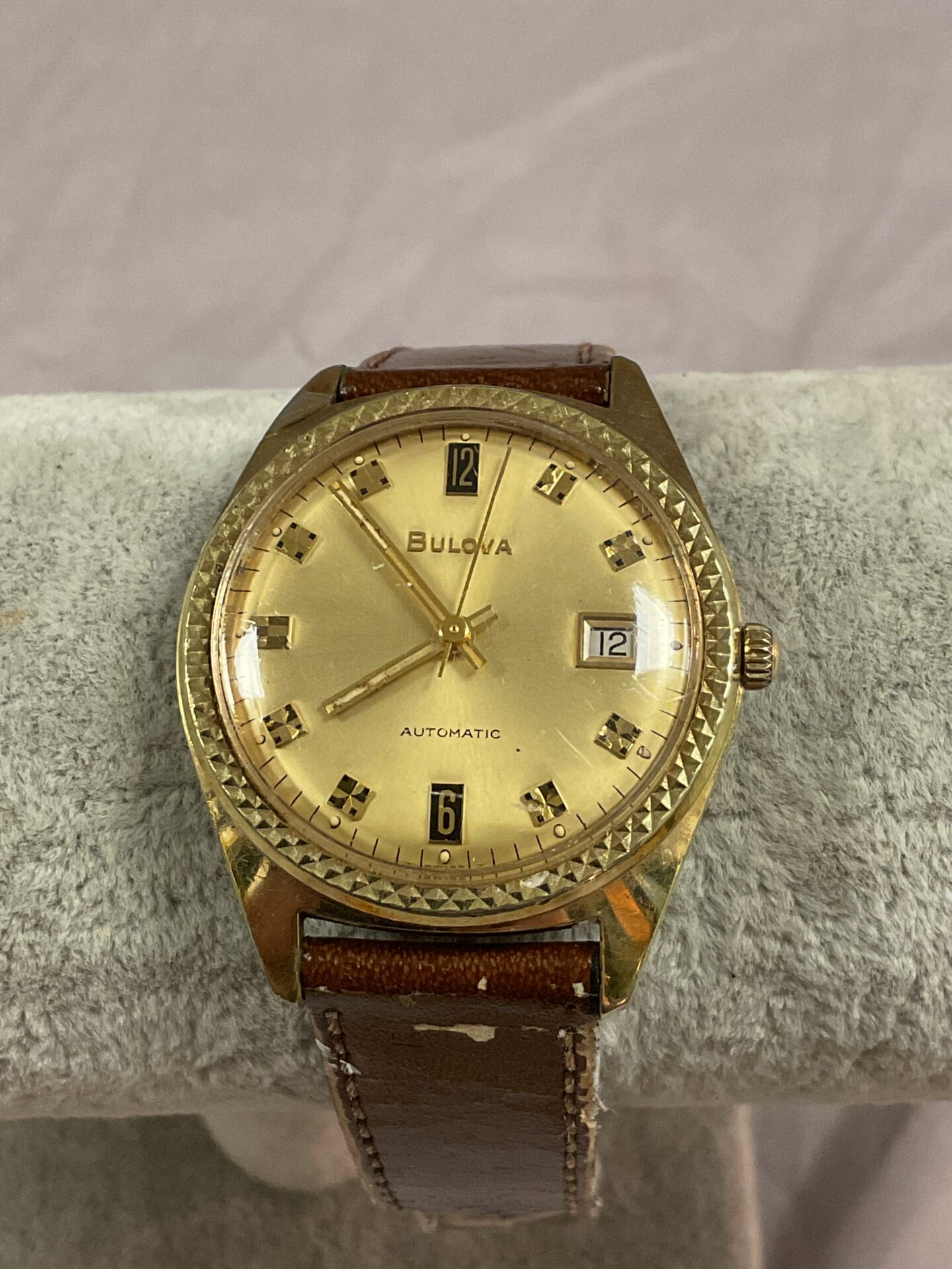 891 Bulova automatic wristwatch working