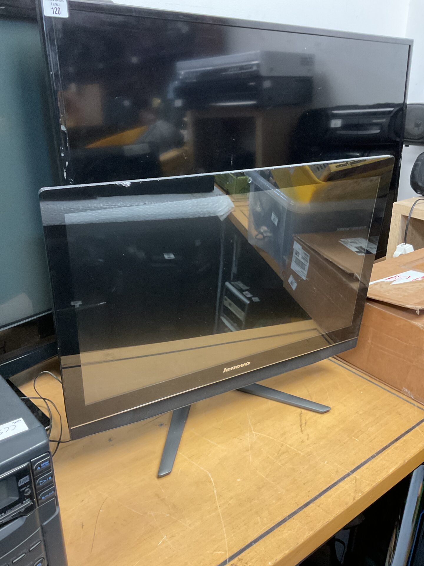 121 Lenovo fqav amd a10 all in one computer